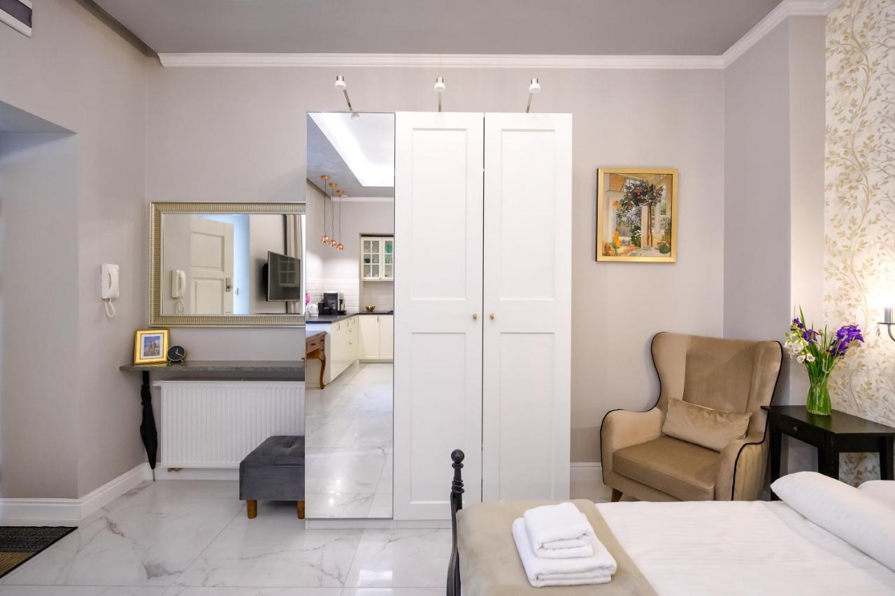 Wrona Apartamenty De Luxe Krakow Exterior photo
