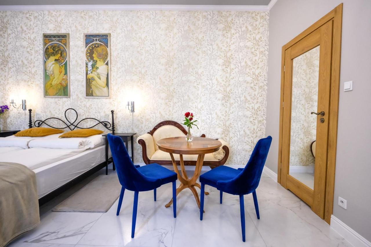 Wrona Apartamenty De Luxe Krakow Exterior photo
